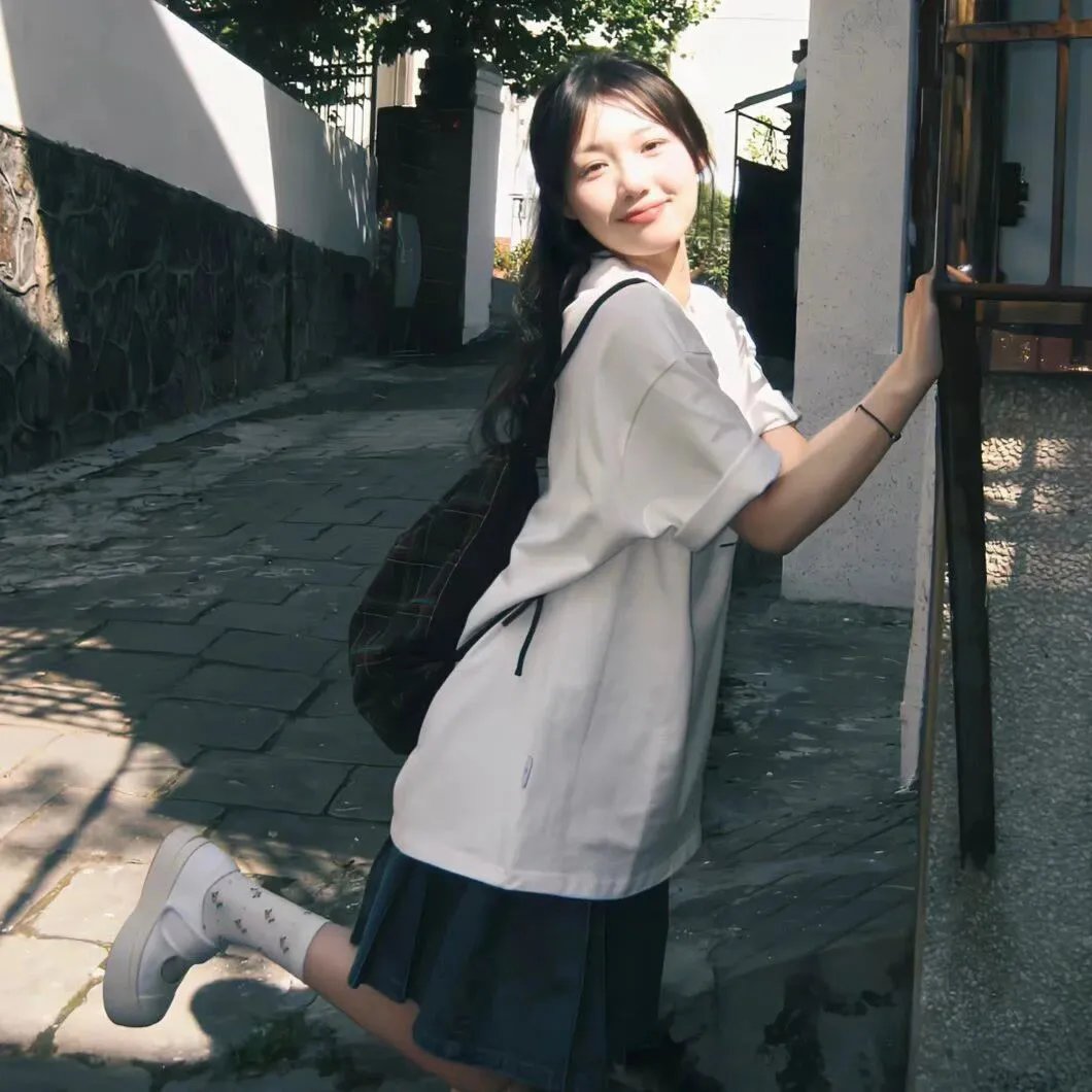 草上行舟